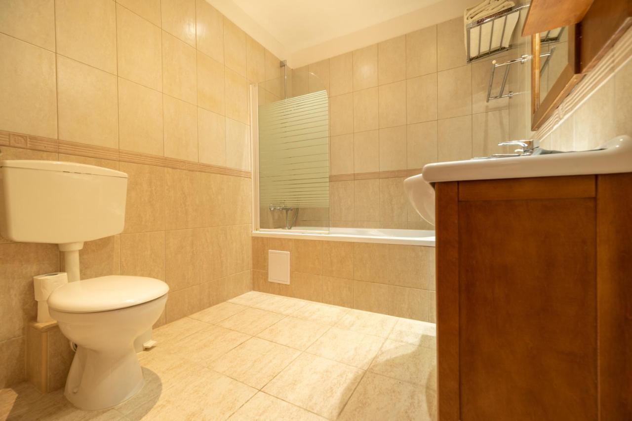Corona Villa Hévíz Екстериор снимка